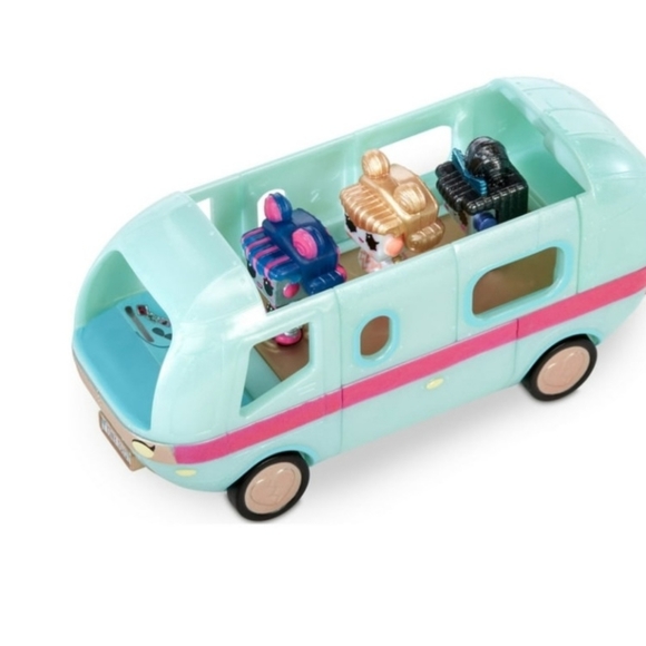 4 LOL Tiny Toys Blind Box Surprises RANDOM L👀K ages 4+ L👀K - Picture 7 of 11